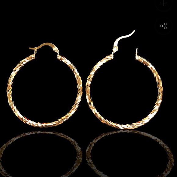 Neiman Marcus Jewelry - 18K Gold Filled Hoop Earrings 1.5 in